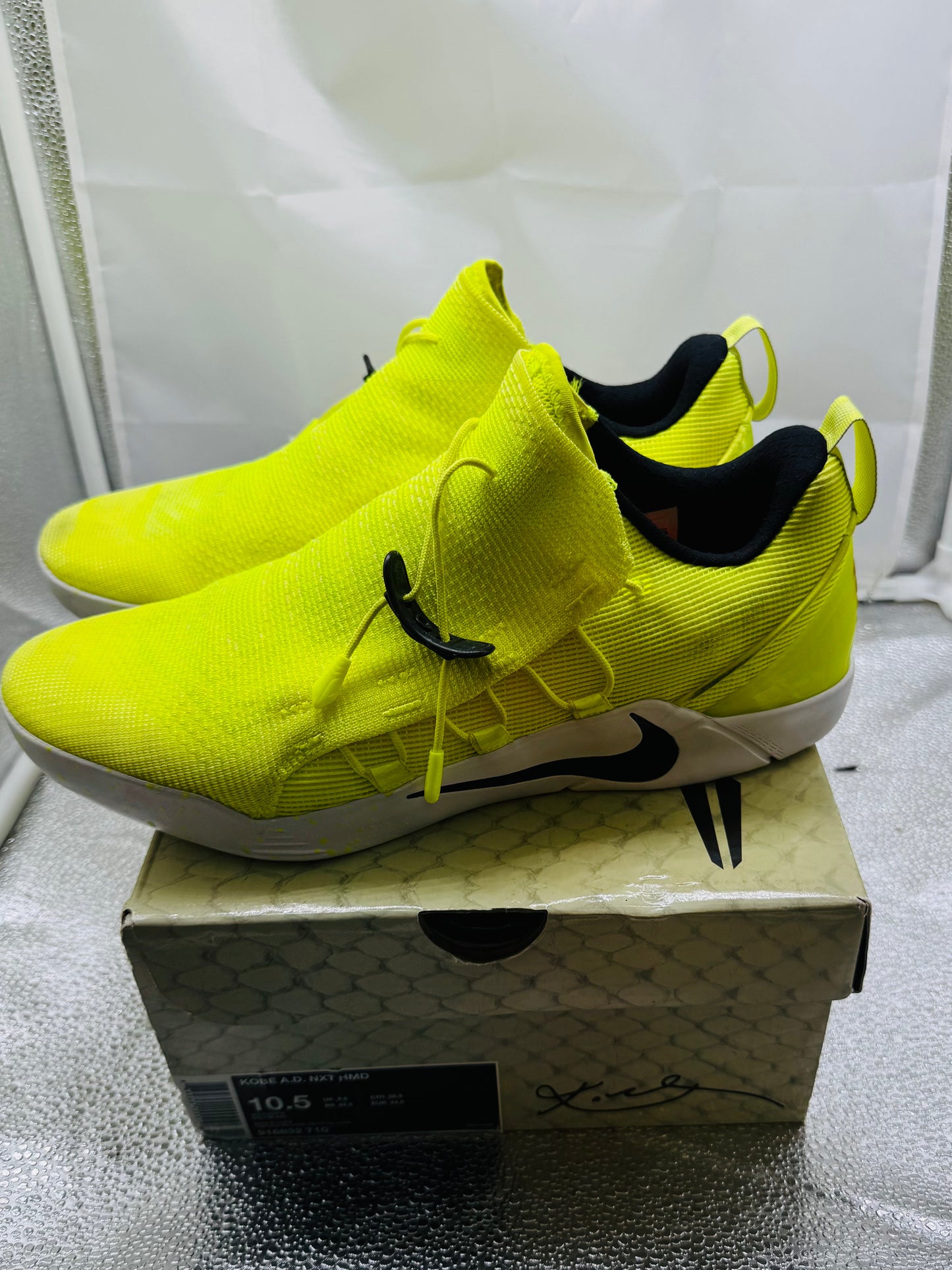 Kobe A.D. NXT HMD Volt *** Rare
