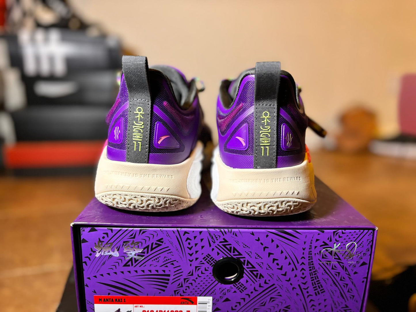 Kyrie Irving - ANTA KAI 1 "Artist On Court "
